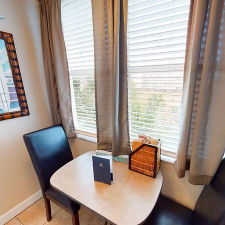 Ocean Jewel Condos Daytona Beach Room photo