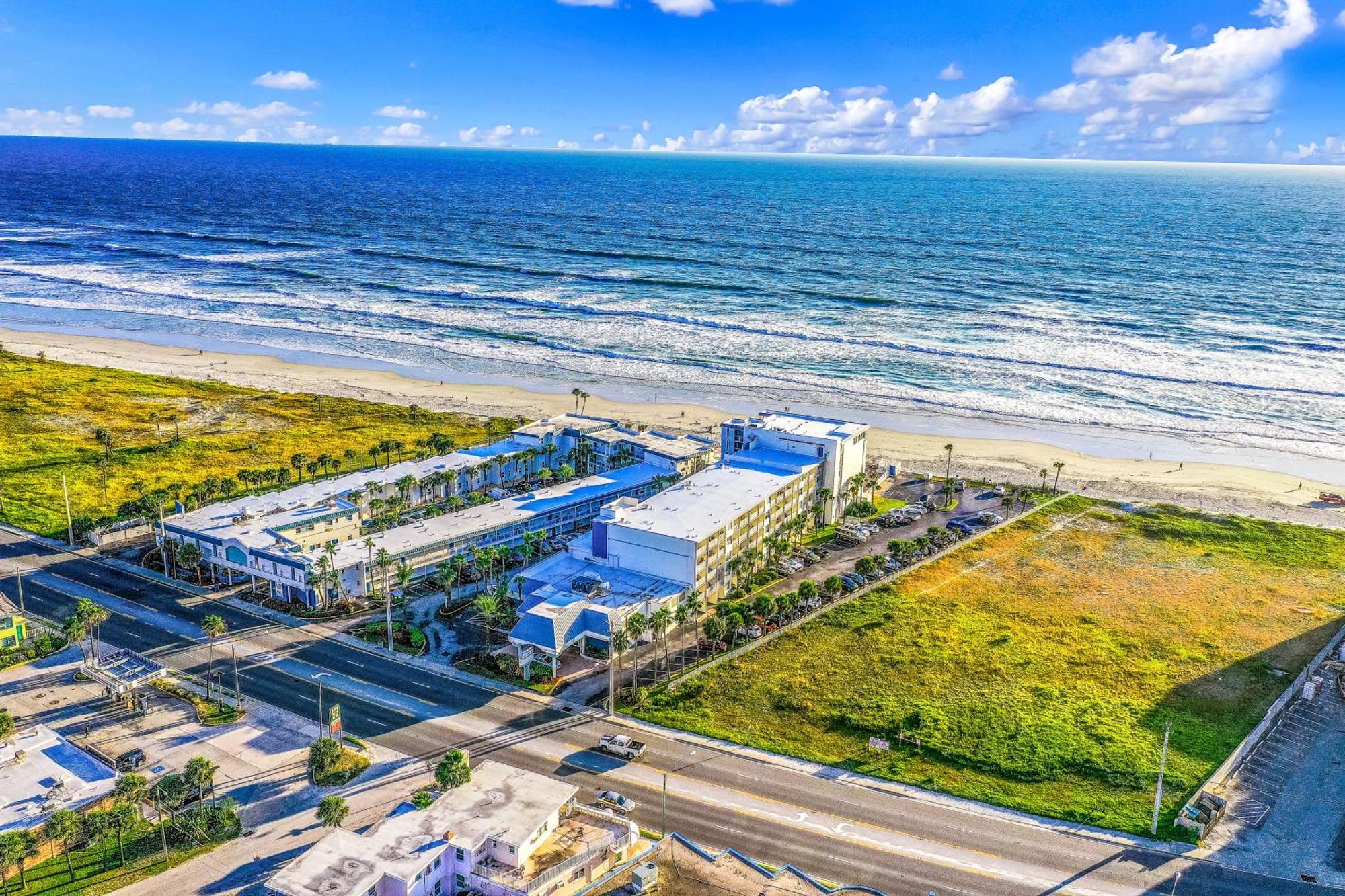 Ocean Jewel Condos Daytona Beach Room photo